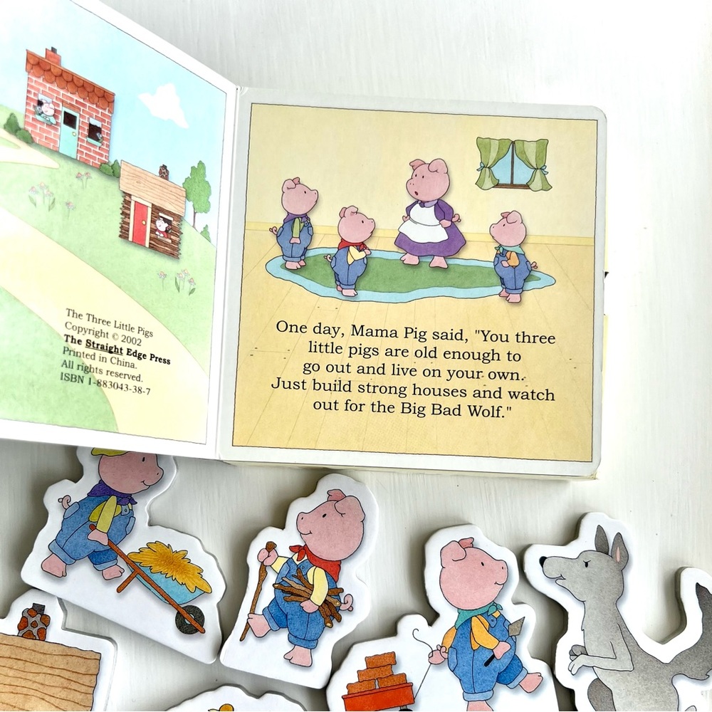 The Three Little Pigs Story in a Box Board Book Stand Up Characters & Houses Toy - Picture 8 of 12